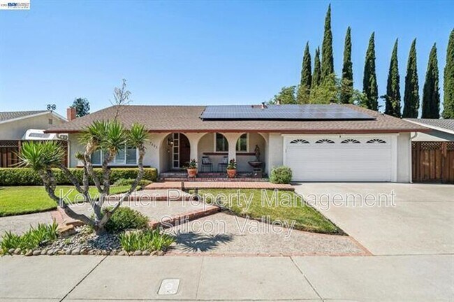 7403 Hillsdale Dr photo 2