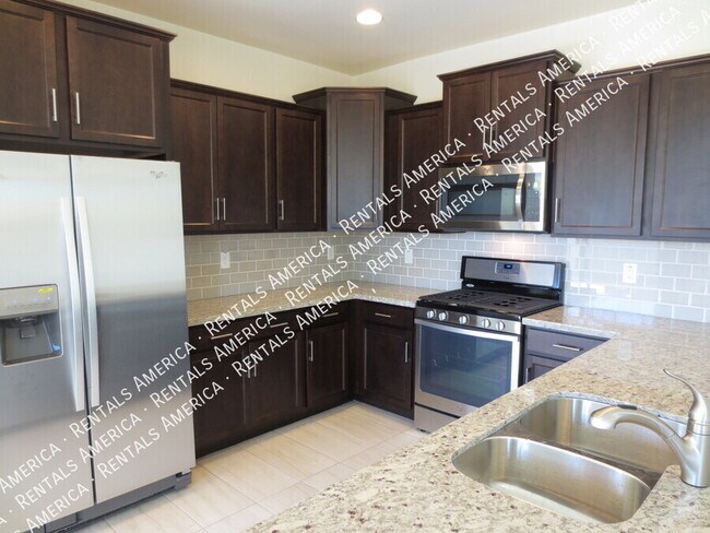 20756 W Legend Trail Buckeye, AZ 85396 photo 5