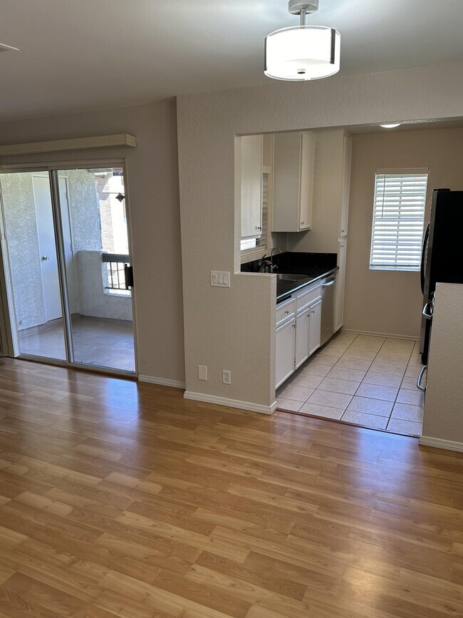 10898 Aderman Ave San Diego, CA 92126 photo 4