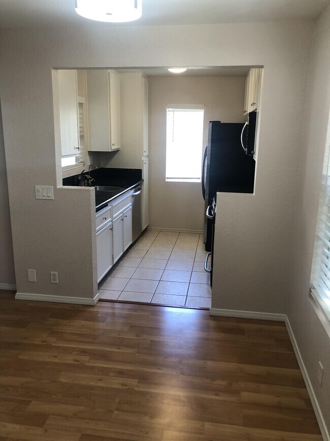 10898 Aderman Ave San Diego, CA 92126 photo 3