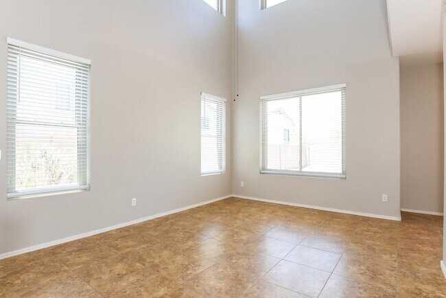 16806 S Magenta Rd Phoenix, AZ 85048 photo 5