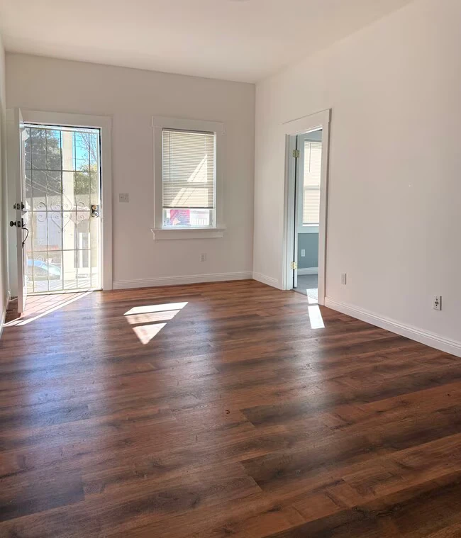 1813 Saint Charles St Alameda, CA 94501 photo 3