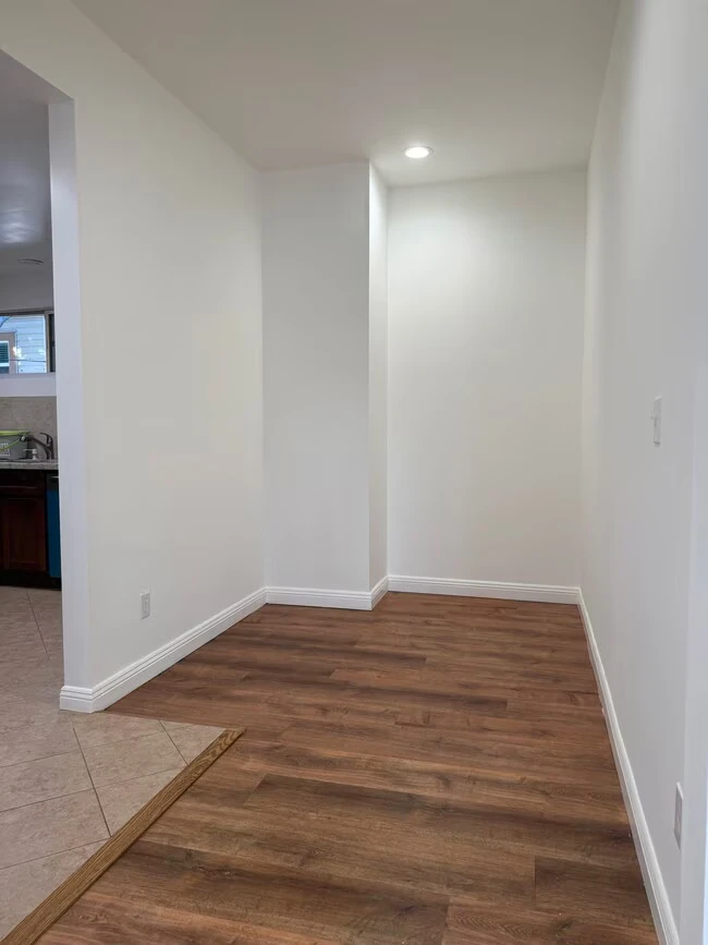 1813 Saint Charles St Alameda, CA 94501 photo 5