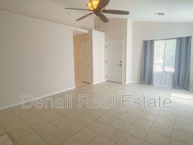 1448 S Western Skies Dr Gilbert, AZ 85296 photo 3