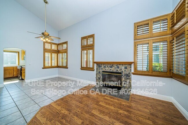 574 Iona Ct Escondido, CA 92027 photo 3