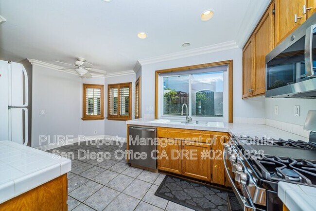 574 Iona Ct Escondido, CA 92027 photo 5