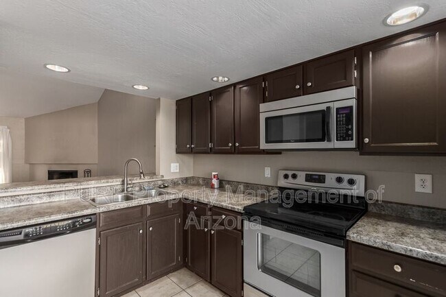 1912 S Shannon Dr Tempe, AZ 85281 photo 4