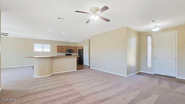 17605 W Crocus Dr Surprise, AZ 85388 photo 4