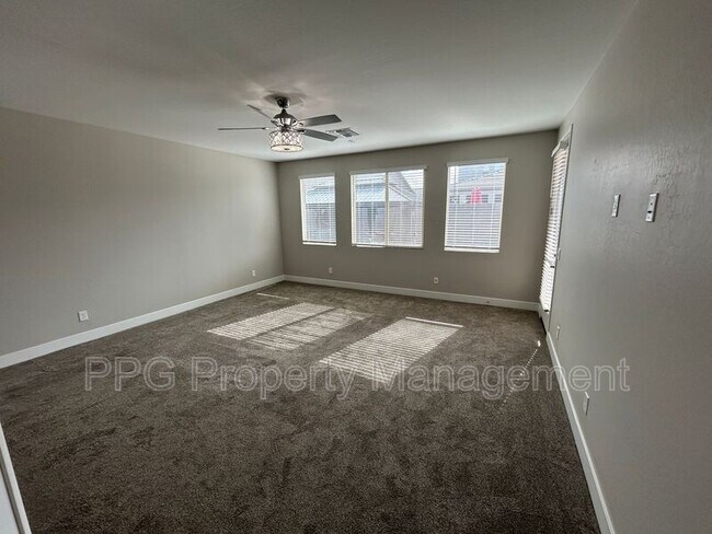 11671 W Luxton Ln Avondale, AZ 85323 photo 5