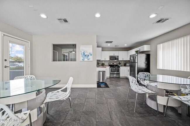 9350 N 67th Ave Peoria, AZ 85345 photo 5