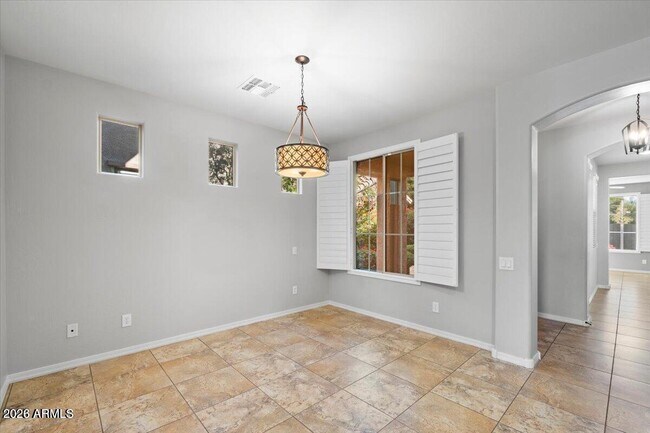 3734 E Matthew Dr Phoenix, AZ 85050 photo 4