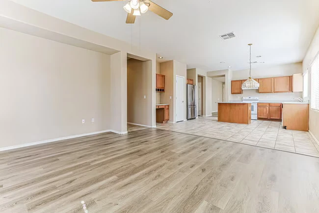 2081 E Runaway Bay Pl Chandler, AZ 85249 photo 4