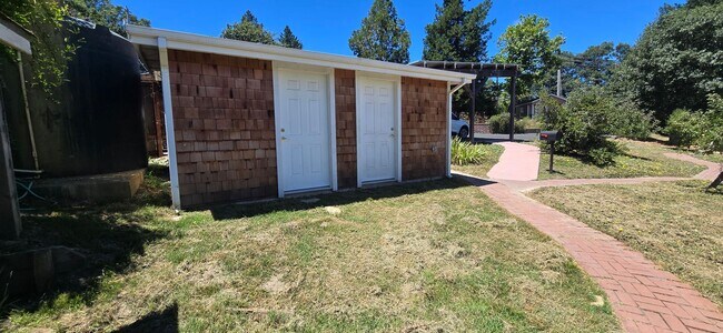 105 Watertrough Rd Sebastopol, CA 95472 photo 4