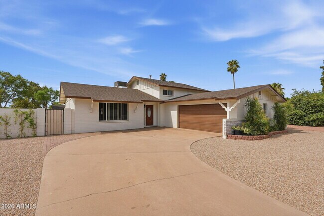 8355 E Stella Ln Scottsdale, AZ 85250