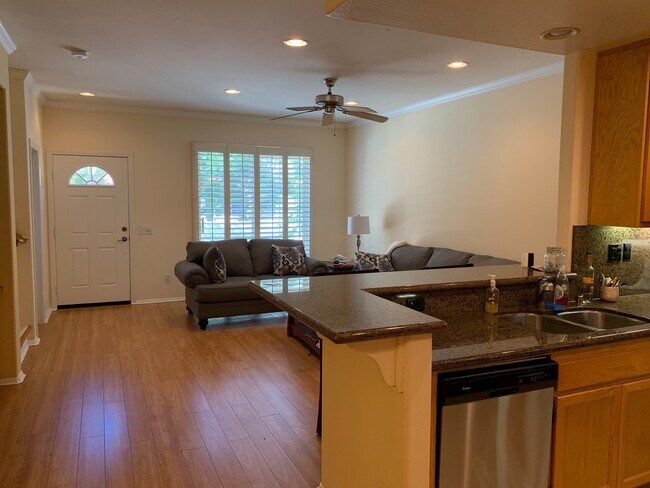 4010 Craven Rd Oceanside, CA 92057 photo 3