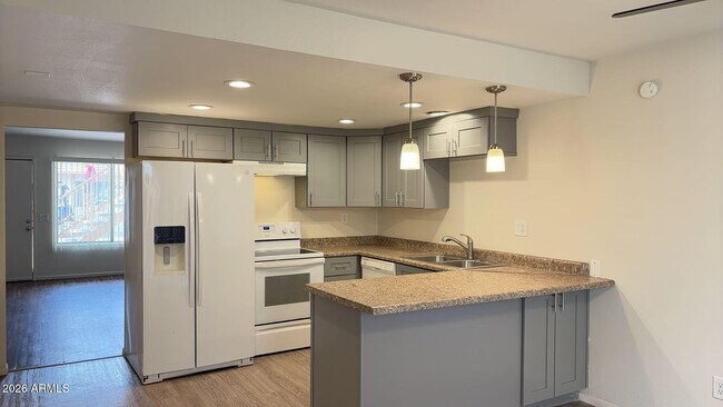 4418 N 53rd Ln Phoenix, AZ 85031 photo 5