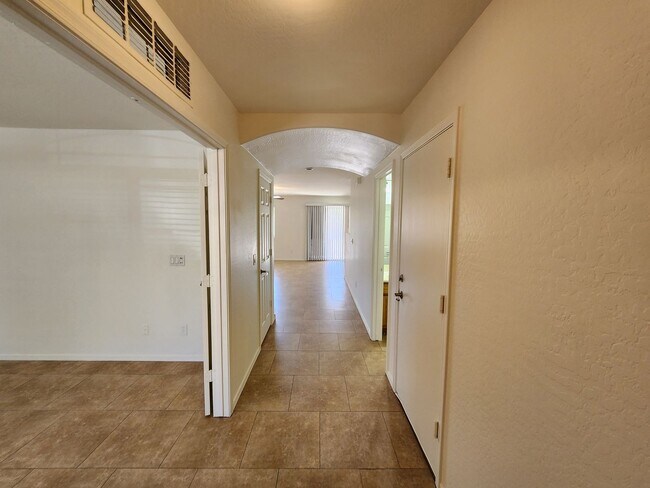 11129 W College Dr Phoenix, AZ 85037 photo 3