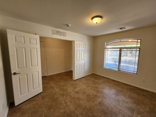 11129 W College Dr Phoenix, AZ 85037 photo 5