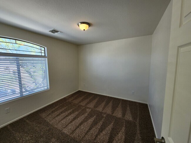 11129 W College Dr Phoenix, AZ 85037 photo 4