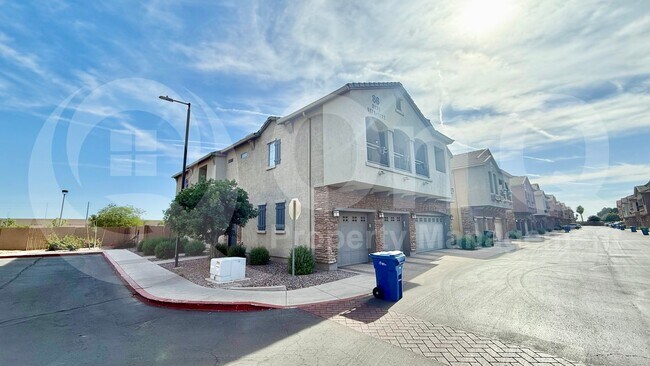 1350 S Greenfield Rd Mesa, AZ 85206 photo 3