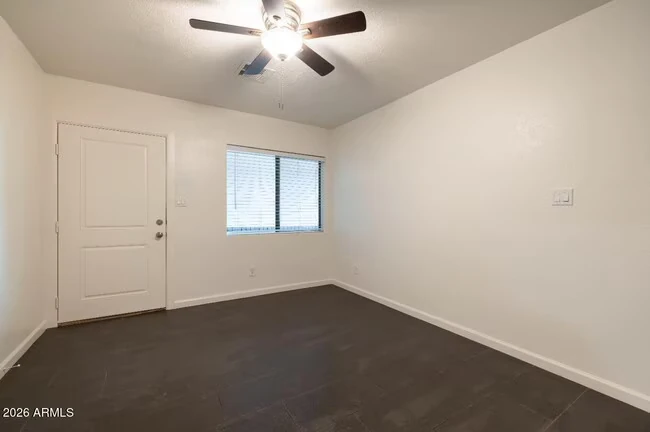 3034 N 35th St Phoenix, AZ 85018 photo 5