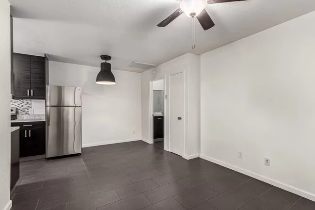 3034 N 35th St Phoenix, AZ 85018 photo 4