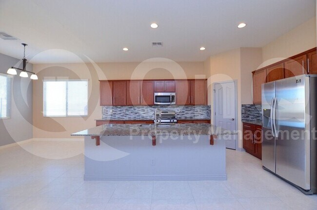 18624 W Kendall St Goodyear, AZ 85338 photo 3