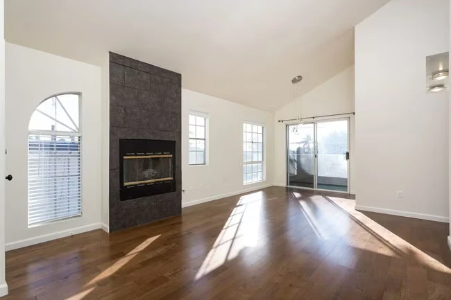 4616 Campus Ave San Diego, CA 92116 photo 2