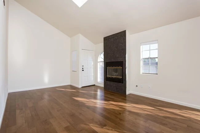4616 Campus Ave San Diego, CA 92116 photo 3