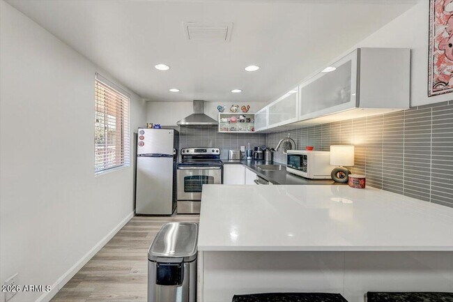4354 N 82nd St Scottsdale, AZ 85251 photo 3