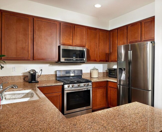 1635 Santa Alexia Ave Chula Vista, CA 91913 photo 2