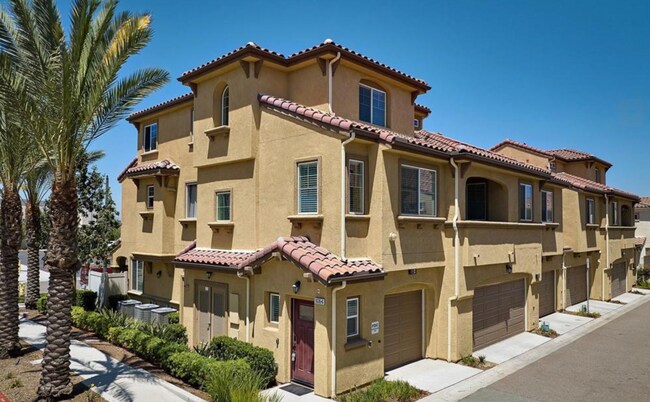 1635 Santa Alexia Ave Chula Vista, CA 91913
