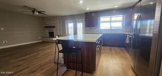 1131 E Redfield Rd Phoenix, AZ 85022 photo 5