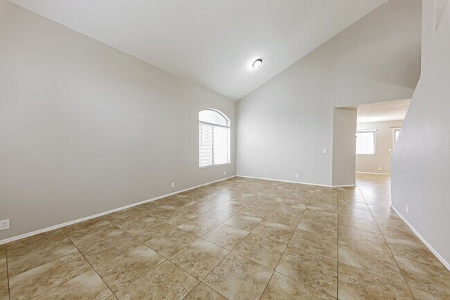 17847 N 13th St Phoenix, AZ 85022 photo 5