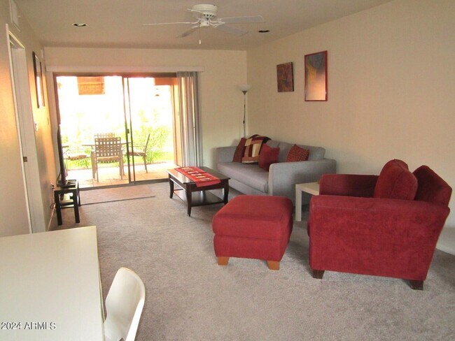 12222 N Paradise Vlg Pkwy S Phoenix, AZ 85032 photo 2