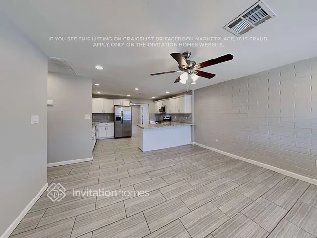 422 E Papago Dr Tempe, AZ 85288 photo 4