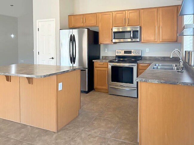 1953 South 174th Lane, Goodyear, AZ 85338 photo 4