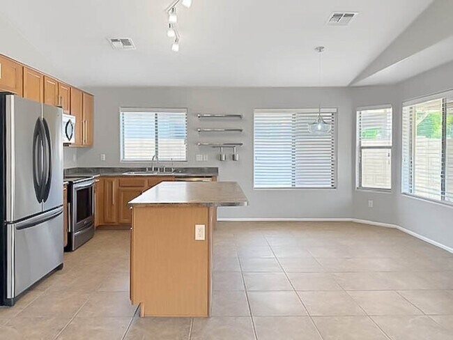 1953 South 174th Lane, Goodyear, AZ 85338 photo 5
