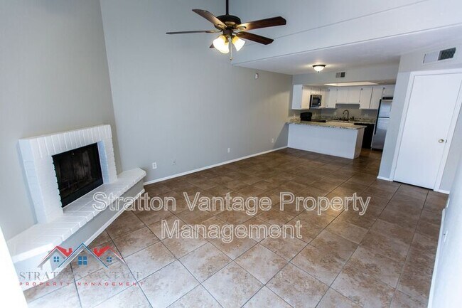911 S Siesta Ln Tempe, AZ 85281 photo 4