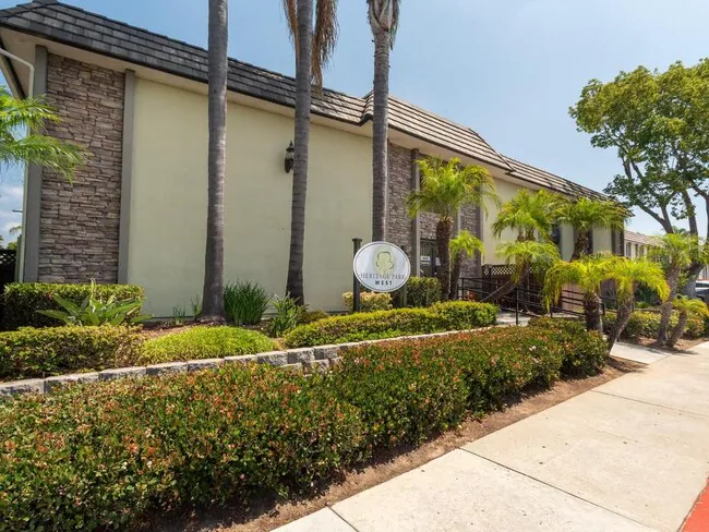 6602 Beadnell Way San Diego, CA 92117