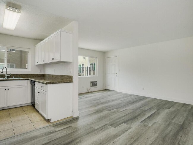 6602 Beadnell Way San Diego, CA 92117 photo 5