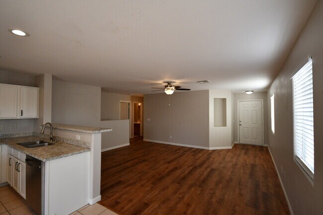 1702 E Desert Moon Trail San Tan Valley, AZ 85143 photo 3