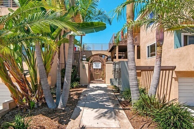 2556 Chicago St San Diego, CA 92110 photo 3