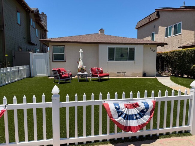230 D Ave Coronado, CA 92118