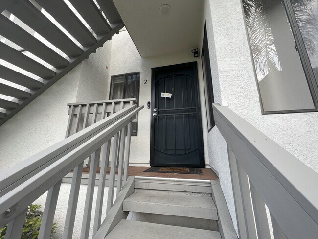 6055 Estelle St San Diego, CA 92115