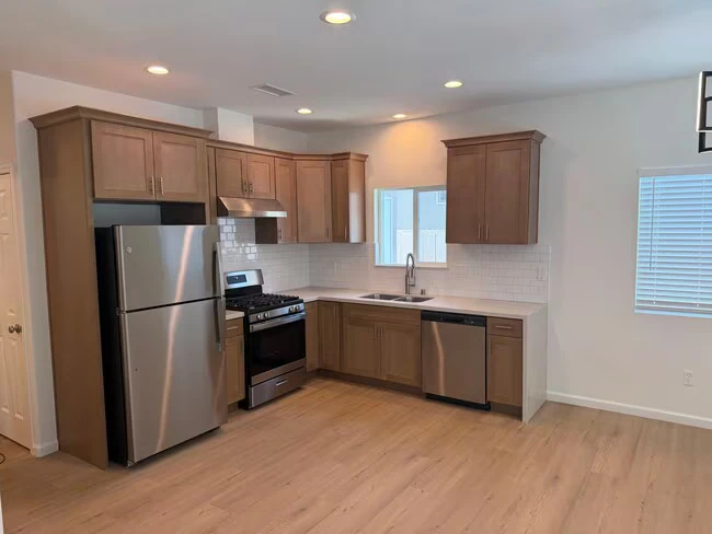 4621 E Mountain View Dr San Diego, CA 92116 photo 4