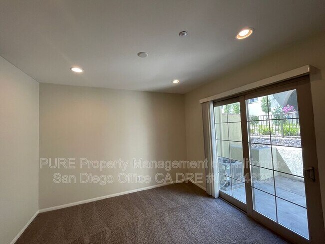 1288 Haglar Way Chula Vista, CA 91913 photo 4