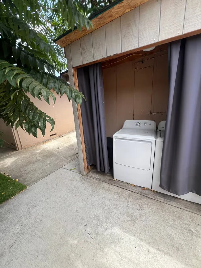 700 E Washington Ave Escondido, CA 92025 photo 5