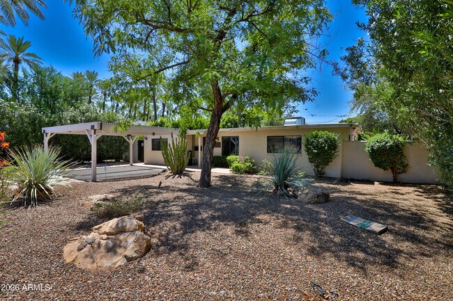 4243 E Campbell Ave Phoenix, AZ 85018 photo 3