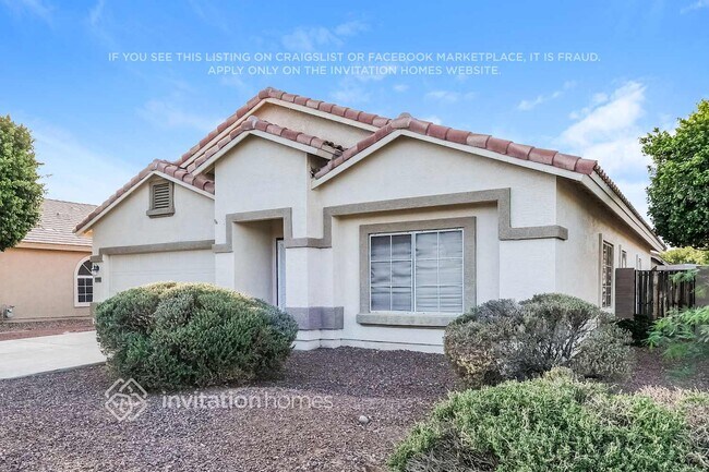 15722 W Calavar Rd Surprise, AZ 85379 photo 3